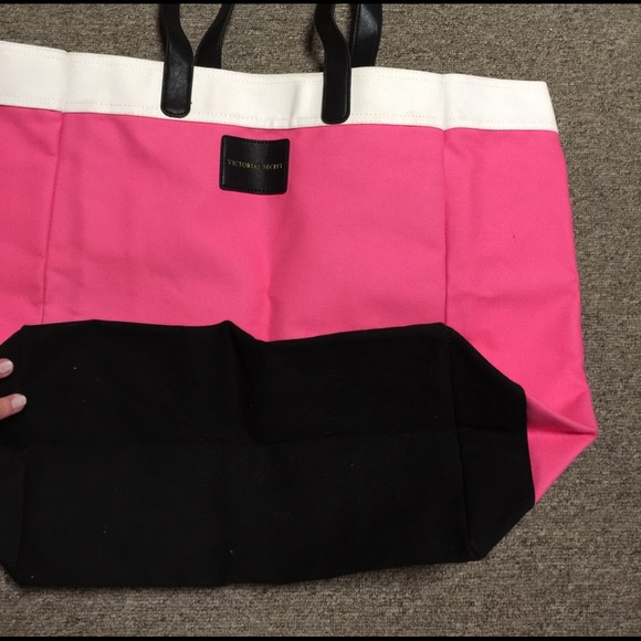 Victoria's Secret Tote - Picture 2 of 3
