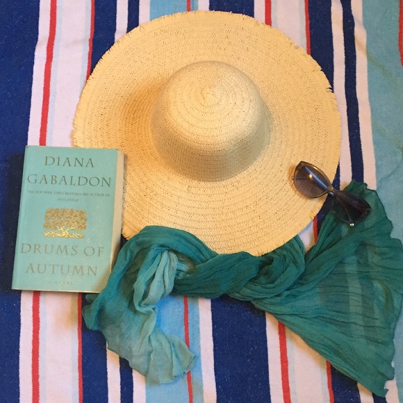 3 left! Oversized Floppy Straw Hat - Picture 2 of 5