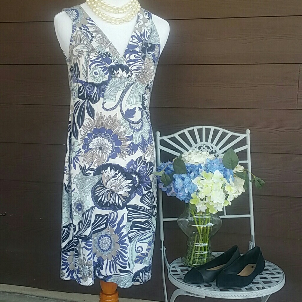 Ann Taylor Dress Size Small