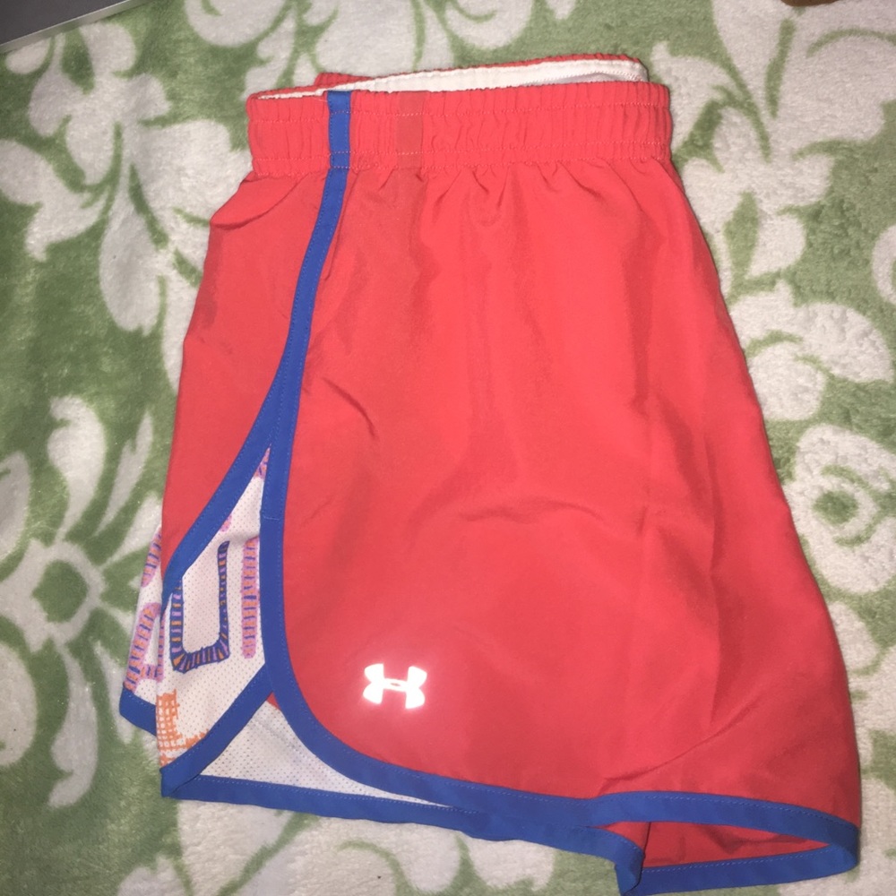 Women's under armor running shorts size small