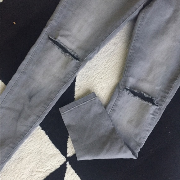 Jeans - Picture 2 of 4