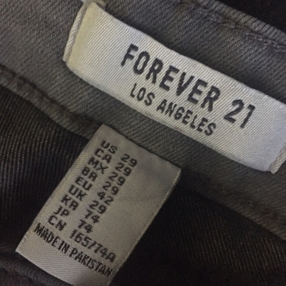 Jeans - Picture 3 of 4