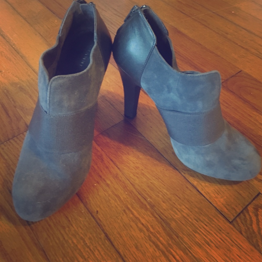Gray Gianni Bini booties. Great condition!