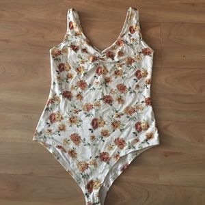 FLORAL BODYSUIT