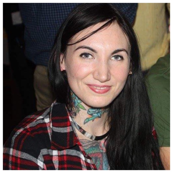 Meet your Posher, Ashley - Picture 1 of 1