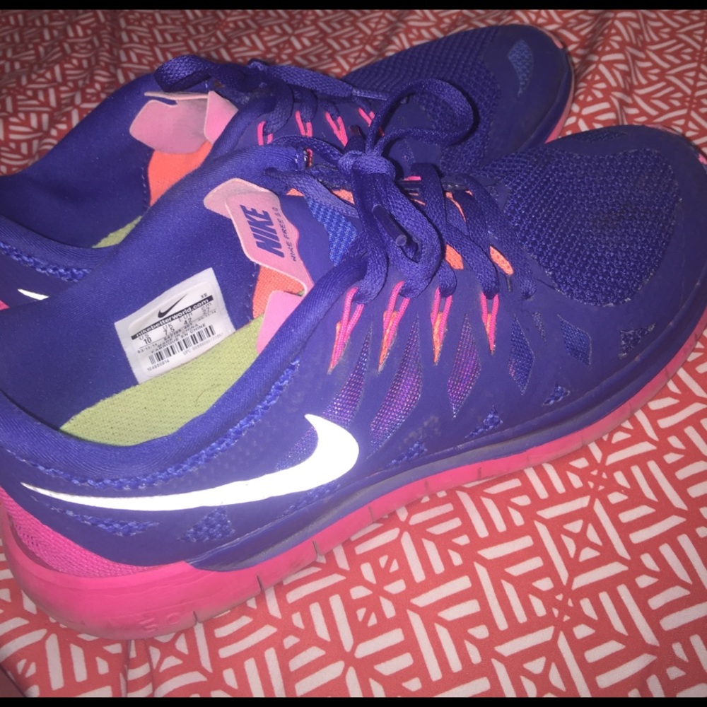Nike Free Runs