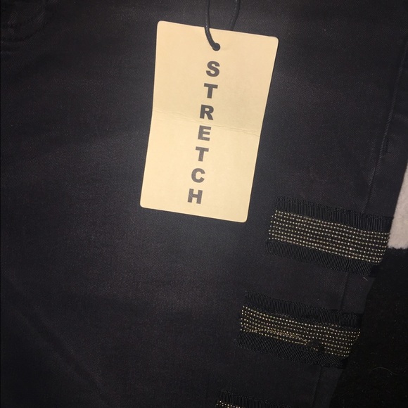 Jeans - Picture 2 of 4