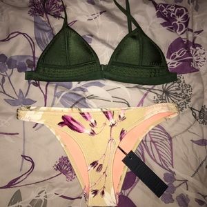 TRIANGL COCO-FLORAL AFFAIR *in regular bum*