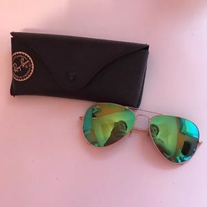 Ray-Ban aviator sunglasses green reflective lens