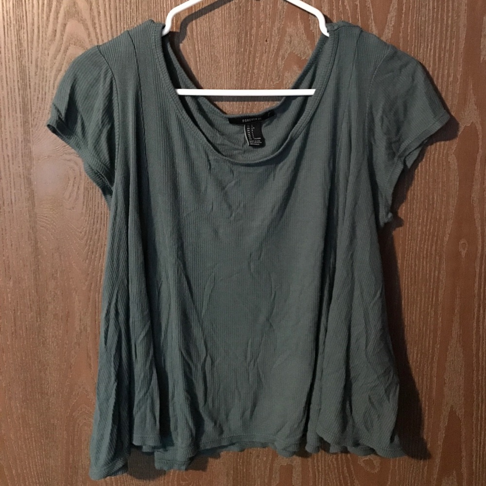 Loose ribbed crop top