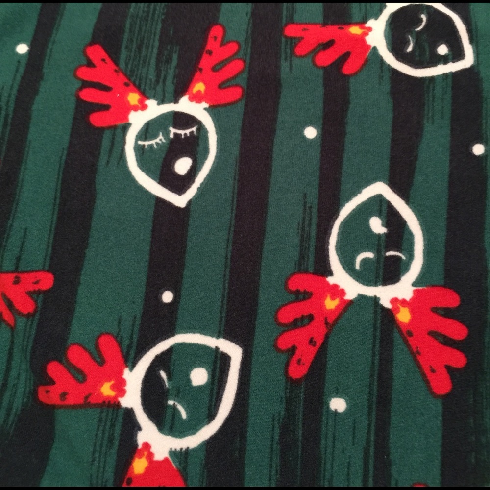 🎄 LLR Reindeer Print Leggings ~ OS