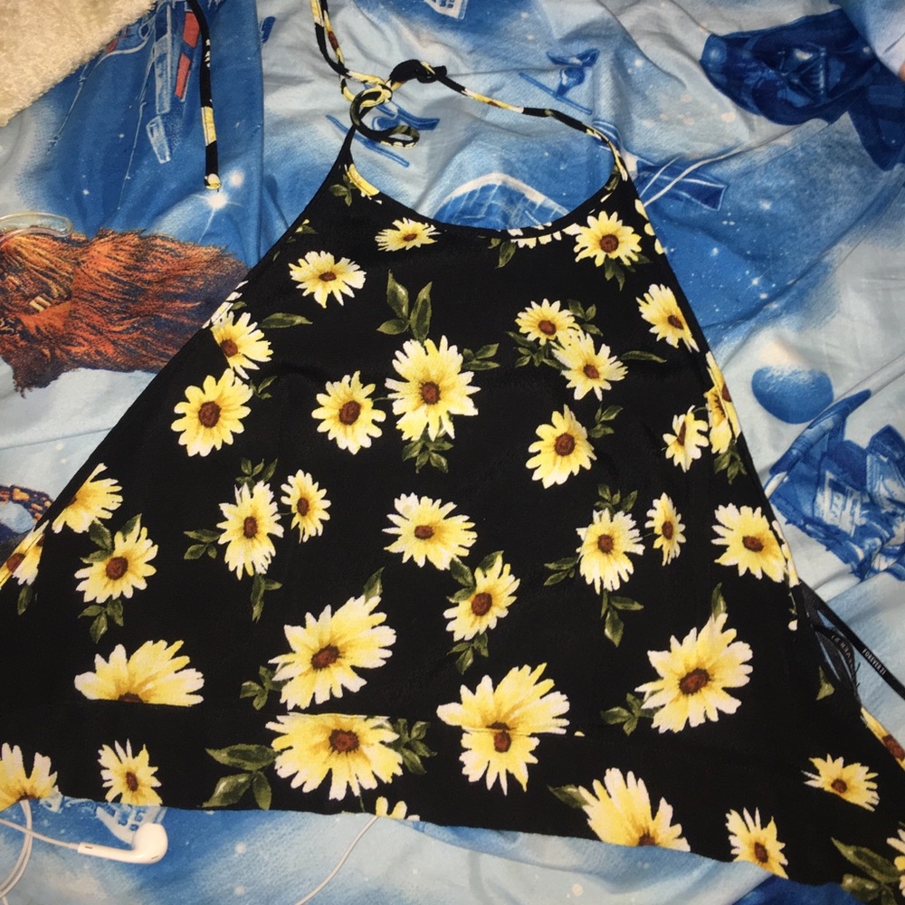 Halter top
