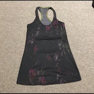 Lululemon iris tank 6