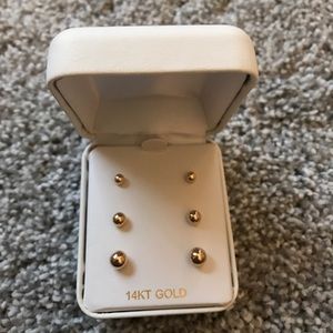 14K gold earring set