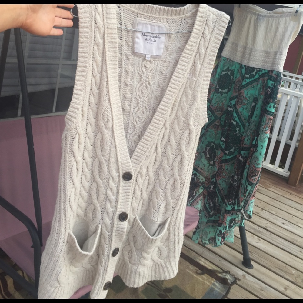 A&F cardigan