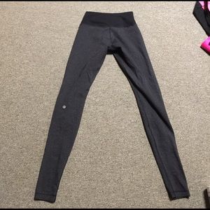Lululemon size 6 leggings