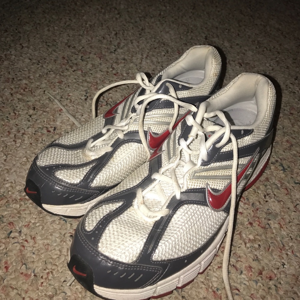 Size 11.5 lightly worn sneakers (men's)