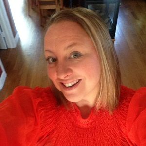 Meet your Posher, Alicia