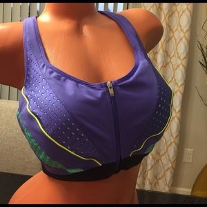 🚫SOLD🚫Victoria's Secret VSX sport bra 38D