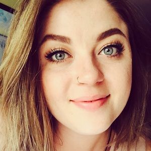 Meet your Posher, Molly