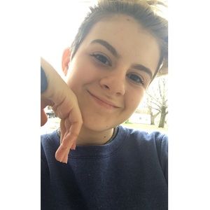 Meet your Posher, Kaitlynn