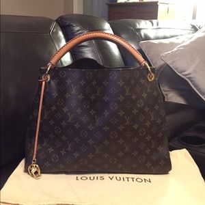 Authentic Louis Vuitton Artsy MM / Ray Bands