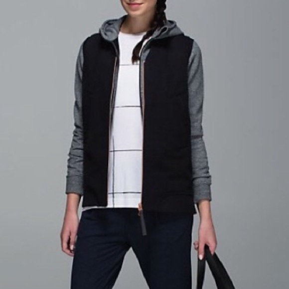 NWT Lululemon Departure Vest - Picture 2 of 3