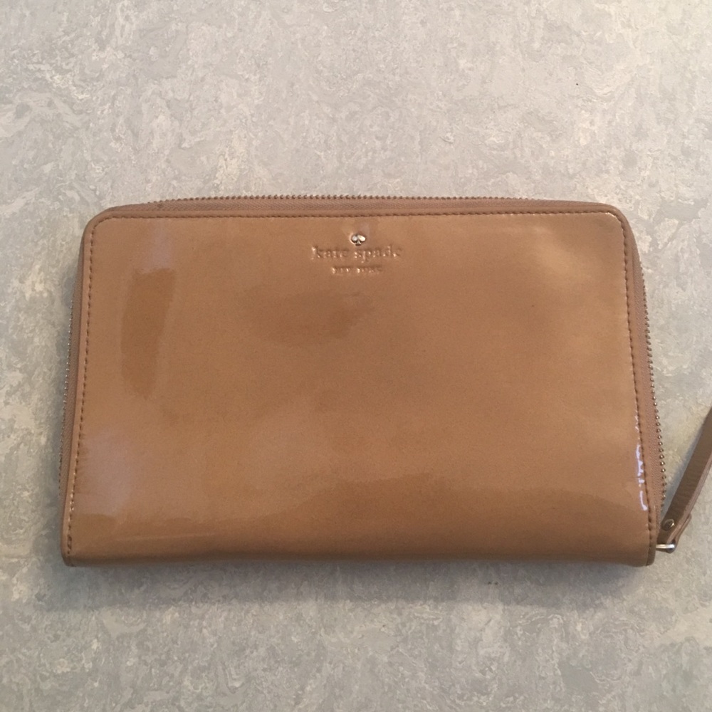 Barely used & Great for organized wallet stuff