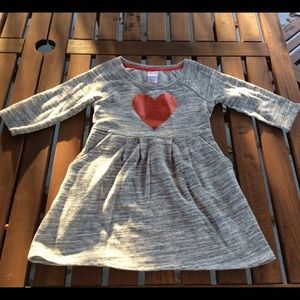 Heart dress with 3/4 sleeve