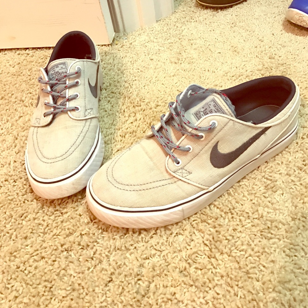 Janoski skating shoes