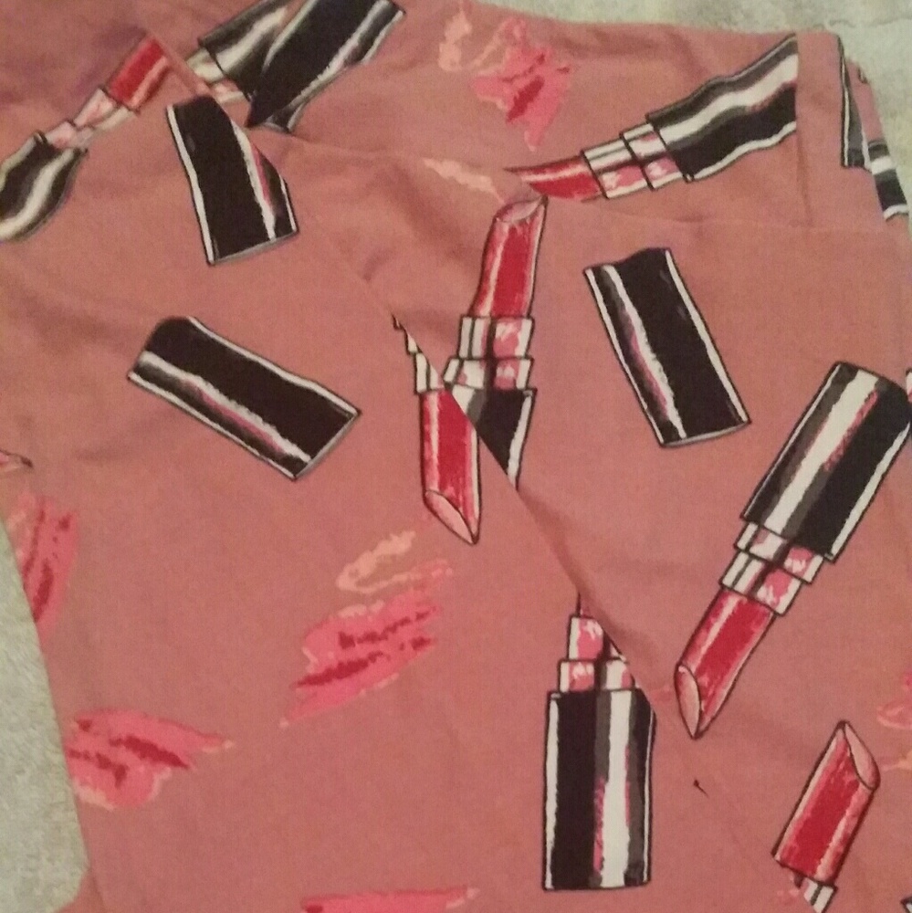 Lula Roe TC Lipstick Leggings