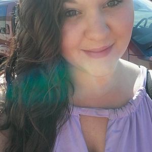 Meet your Posher, Abigail