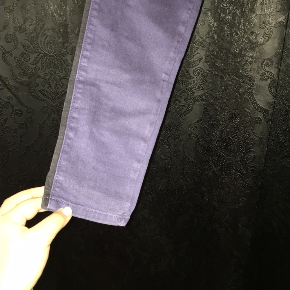 Jeans - Picture 2 of 3