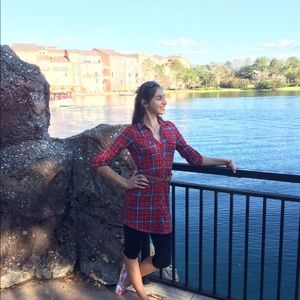 Meet your Posher, Lora