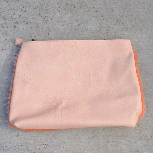 ASOS Fur Clutch - Picture 2 of 4