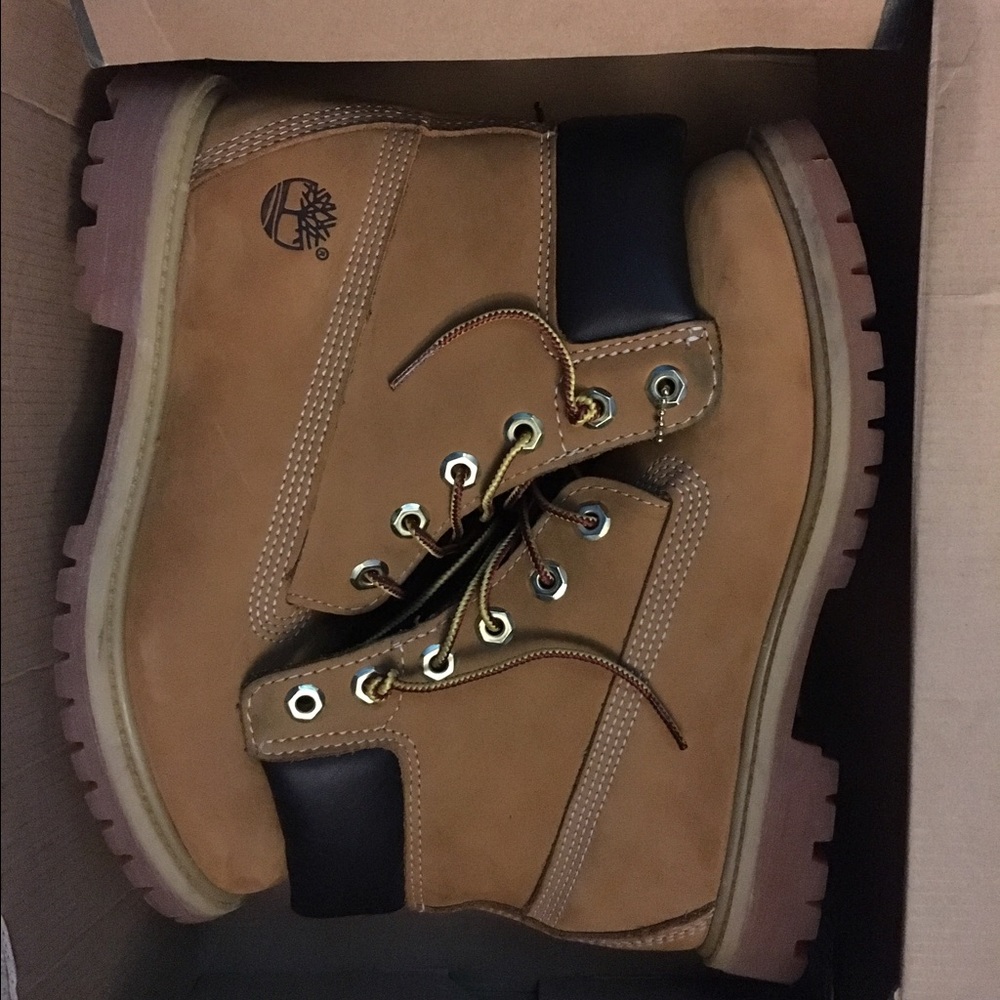 Women's Timberland Boots Size 8