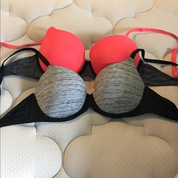 36 C bras from Pink. - Picture 1 of 1