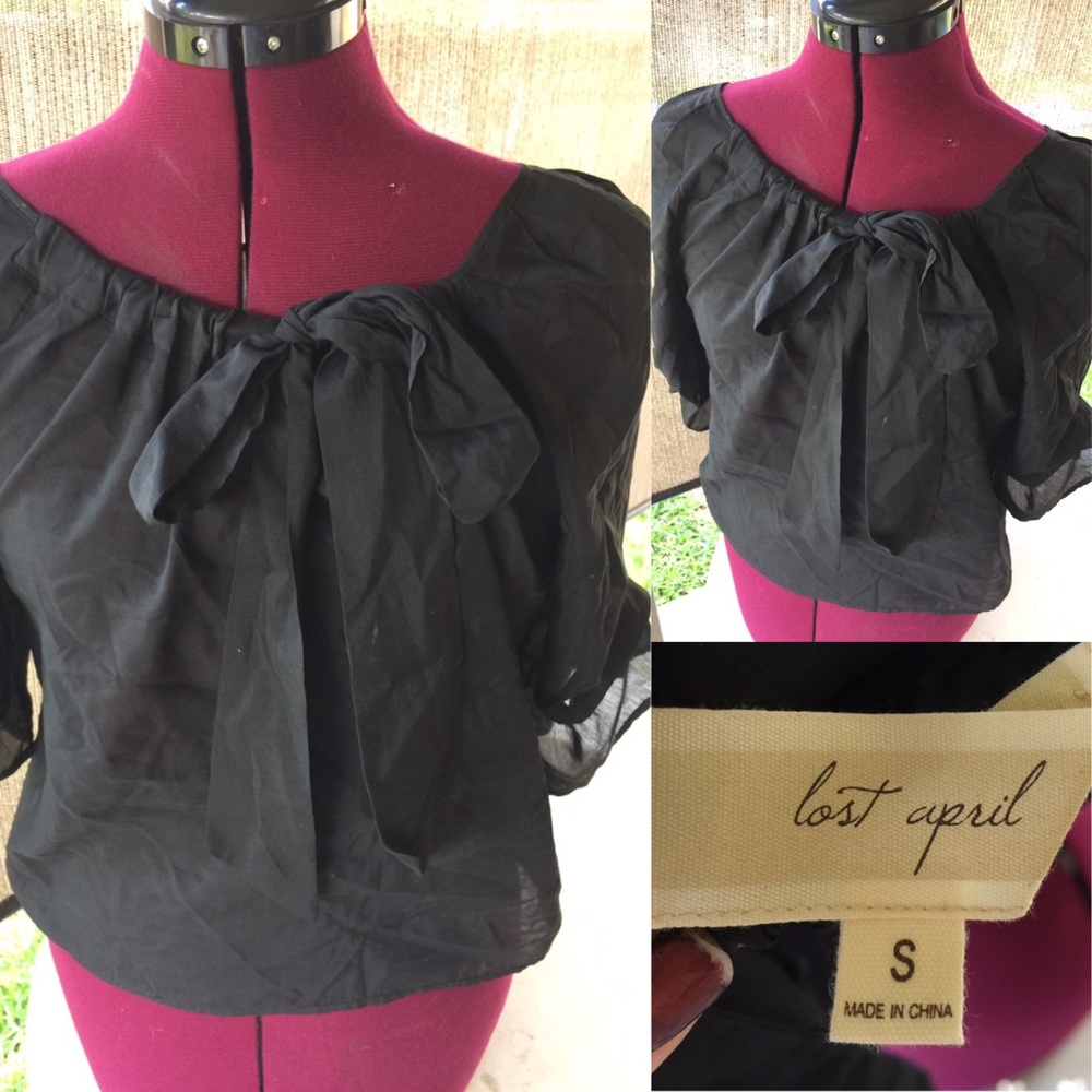 Simple black top with bow