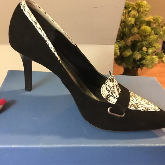 Simply Vera Vera Wang Shoes - GORGEOUS Vera Wang Tuxedo Pump