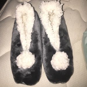 CuddlDuds Slippers