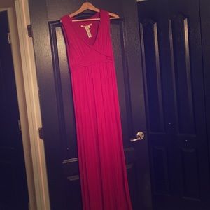 Dark pink/magenta Max Studio maxi dress, size M.