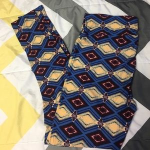 Lularoe Tall and Curvy leggings