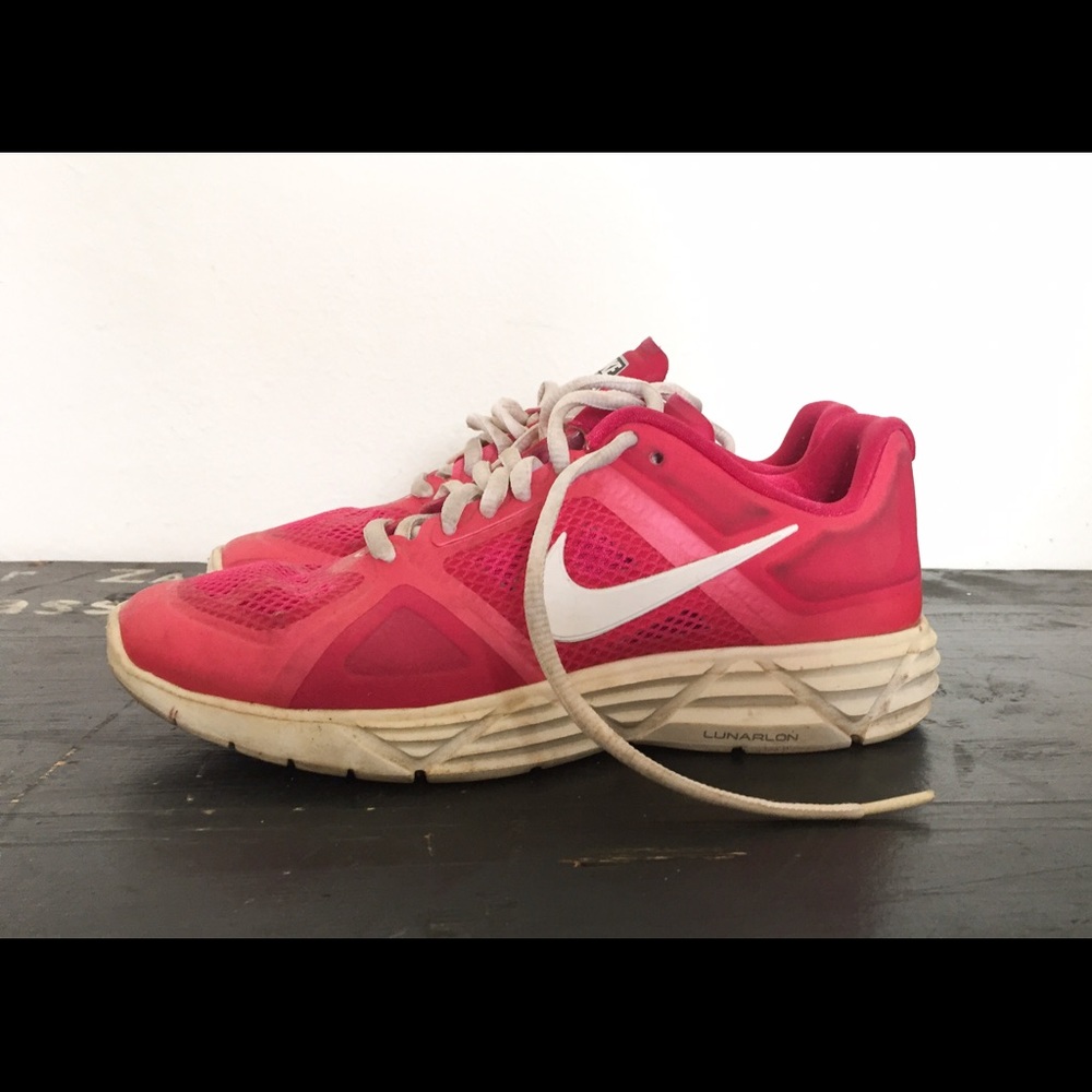 Nike Lunarlon Pink size 6