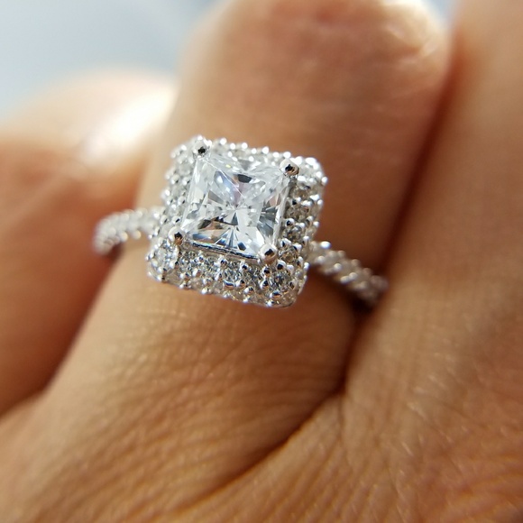 14k Solid White Gold Engagement Ring - Picture 2 of 7