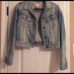 Light wash cropped denim jacket
