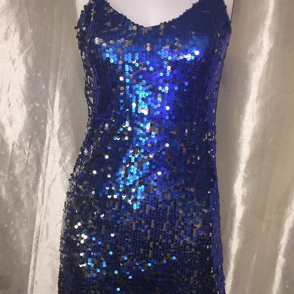 Woman's dress size small