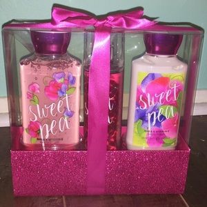 Bath and Body Works Sweet Pea set