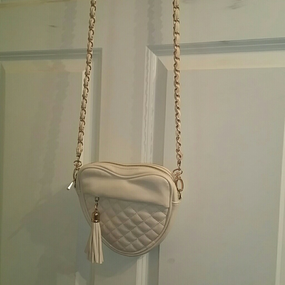 Heart Shape Cross Body Bag