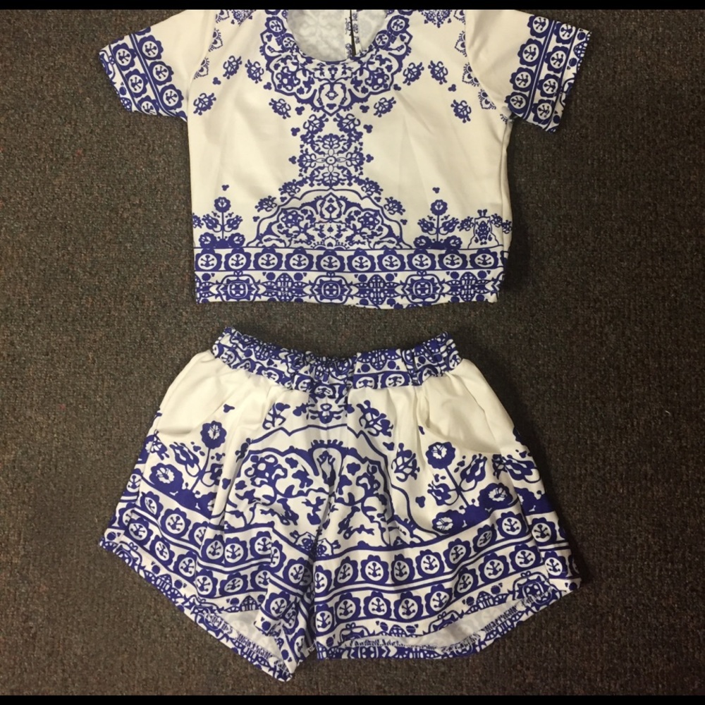 Two piece set