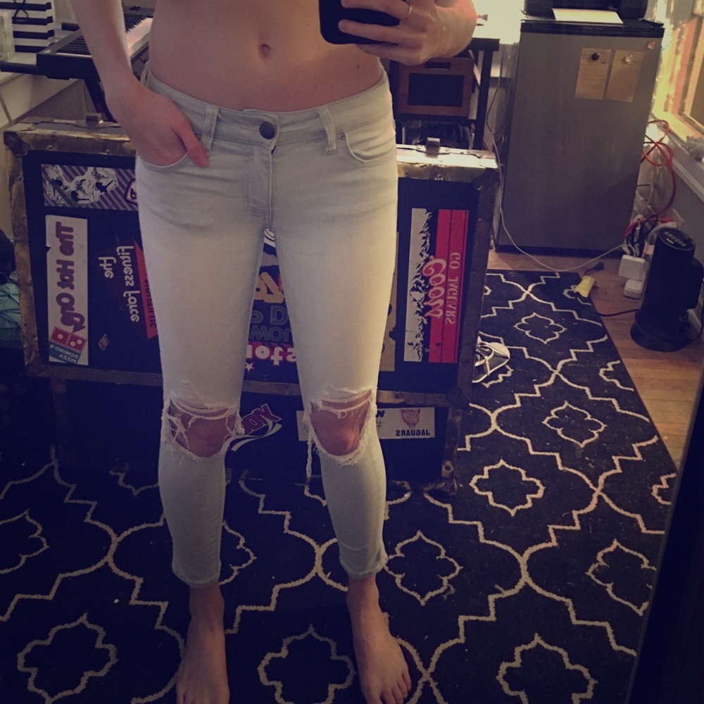 Light Blue Wash Ankle Cropped Jeggings